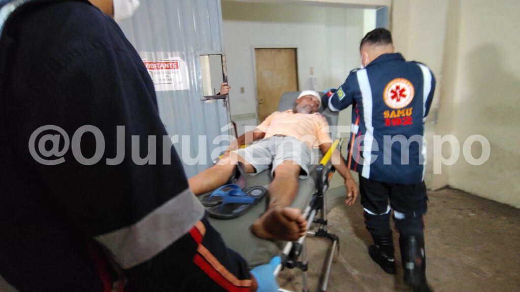 Homem de 56 anos fica ferido após briga com companheira em bar