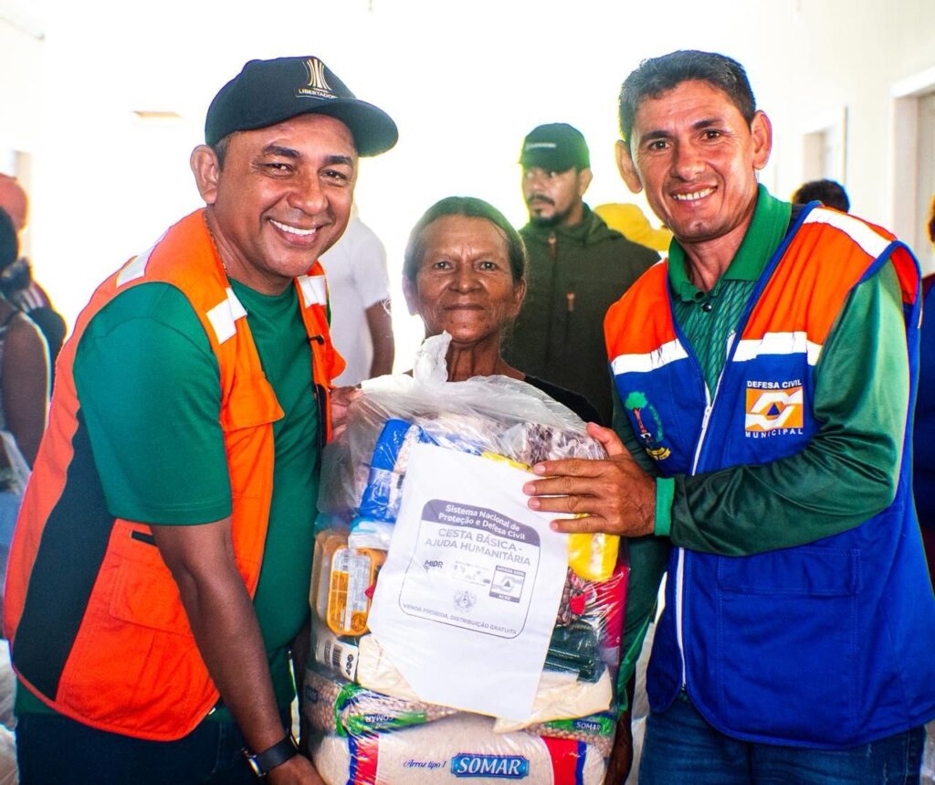 Porto Walter beneficia 320 famílias da zona rural com sacolões