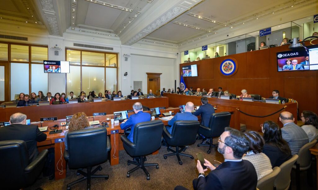 Reunião da OEA sobre Venezuela expõe divisão política no continente