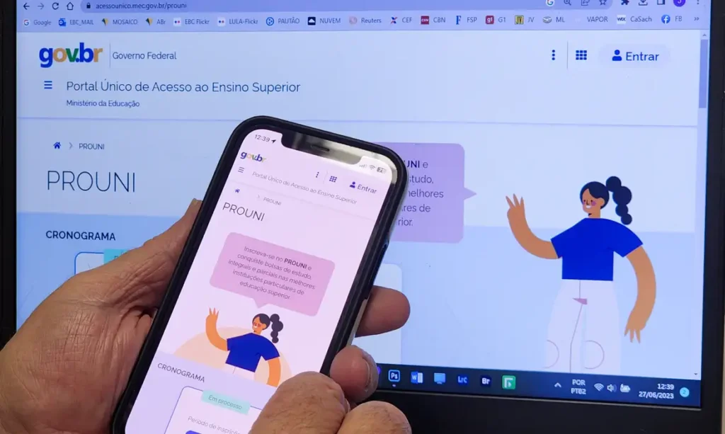 Prouni oferece mais de 1,6 mil bolsas de estudo para faculdades do Acre