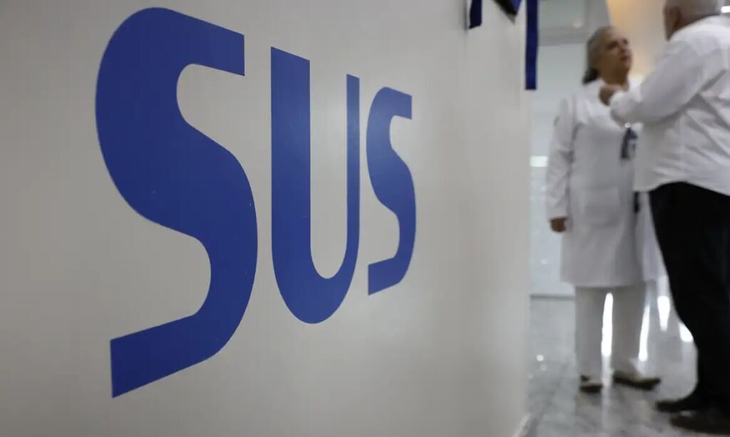 Justiça determina que SUS forneça remédio para tratar câncer raro