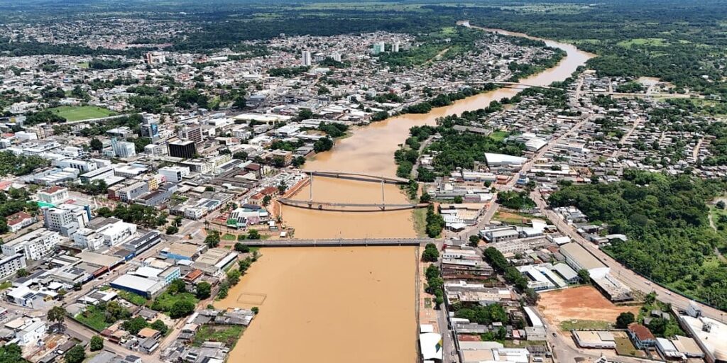 Rio Acre segue em vazante e deixa cota de transbordamento na capital