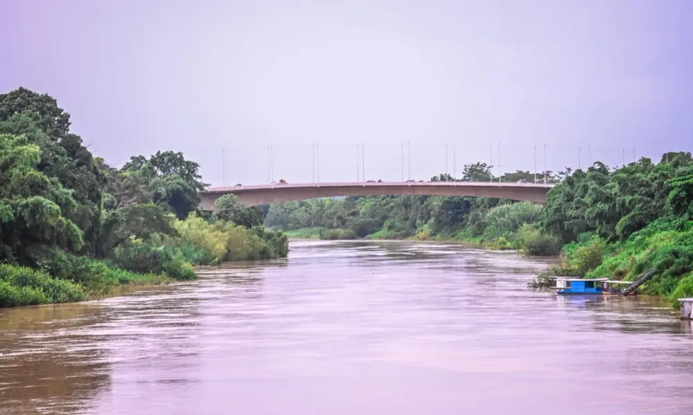 Nível do Rio Acre marca 10,76 metros na manhã desta segunda-feira na capital