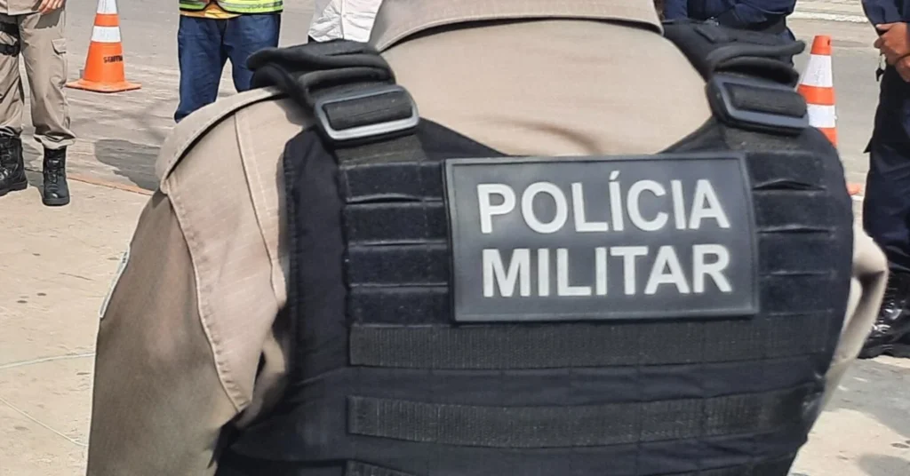 Homem é preso por ameaçar companheira com terçado em Cruzeiro do Sul