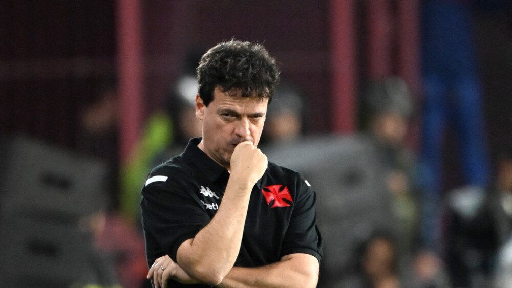 Diniz elogia Rojas e compara Gómez a Rayan em vitória do Vasco: “Tem muito talento”