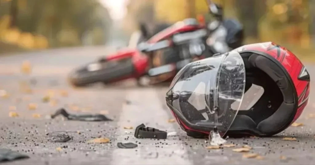 No Acre, queda de motocicleta termina em morte e gera revolta após jovem ser abandonado por amigo