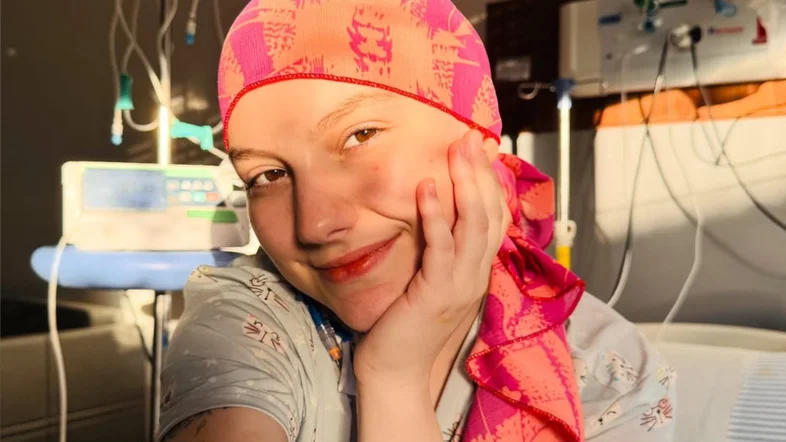 Influenciadora Isabel Veloso morre aos 19 anos