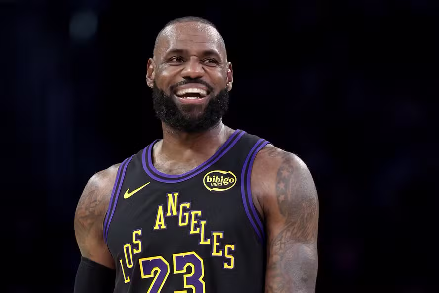 LeBron é selecionado All-Star pela 22ª vez e amplia sequência histórica na NBA