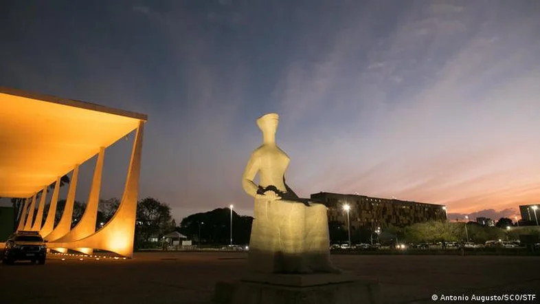 Extra de juízes pode chegar a 17 vezes a renda média mensal do brasileiro