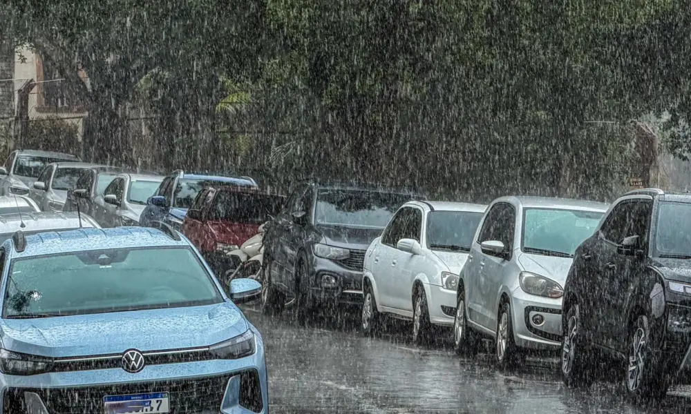 Acre recebe novo alerta de chuvas intensas e ventos de até 60 km/h