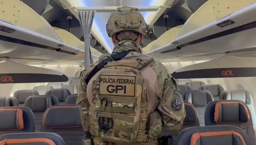 Avião da Gol é inspecionado após suspeita de artefato explosivo