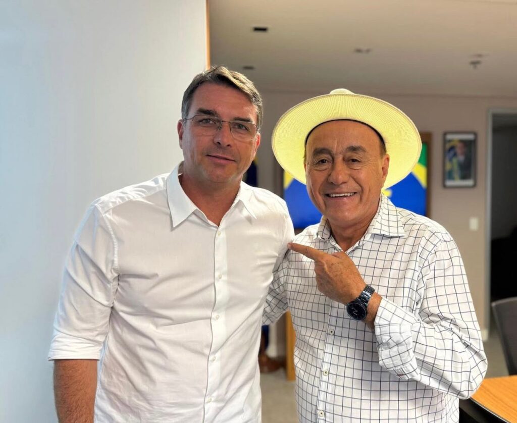 Em meio à crise com o PL, Bocalom tem encontro com Flávio Bolsonaro em Brasília