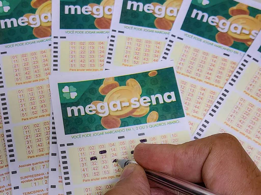 Mega-Sena sorteia R$ 40 milhões neste sábado e movimenta apostas em todo o país