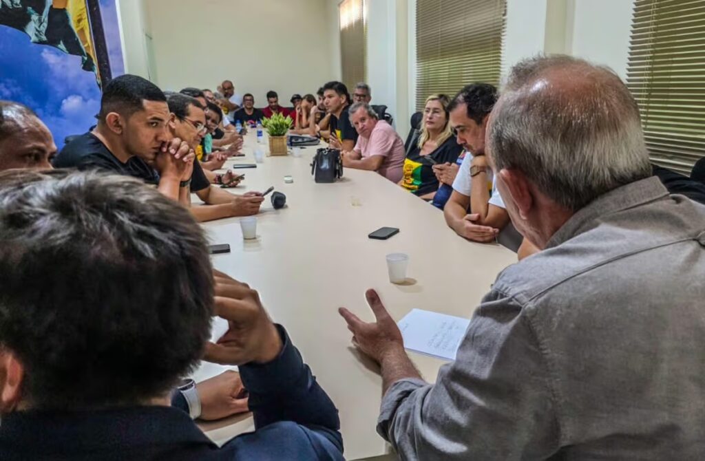 Divergência entre sindicatos pode travar pacote de benefícios proposto pelo governo e prejudicar mais de 50 mil servidores no AC