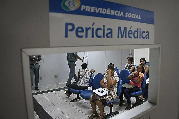 INSS faz mutirão de perícias médicas para reduzir tempo de espera
