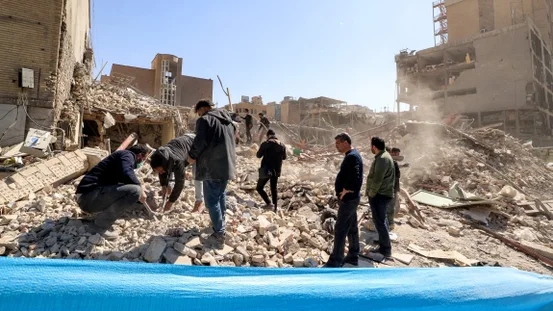 Guerra no Oriente Médio: ataques atingem embaixada dos EUA; Israel amplia ofensiva