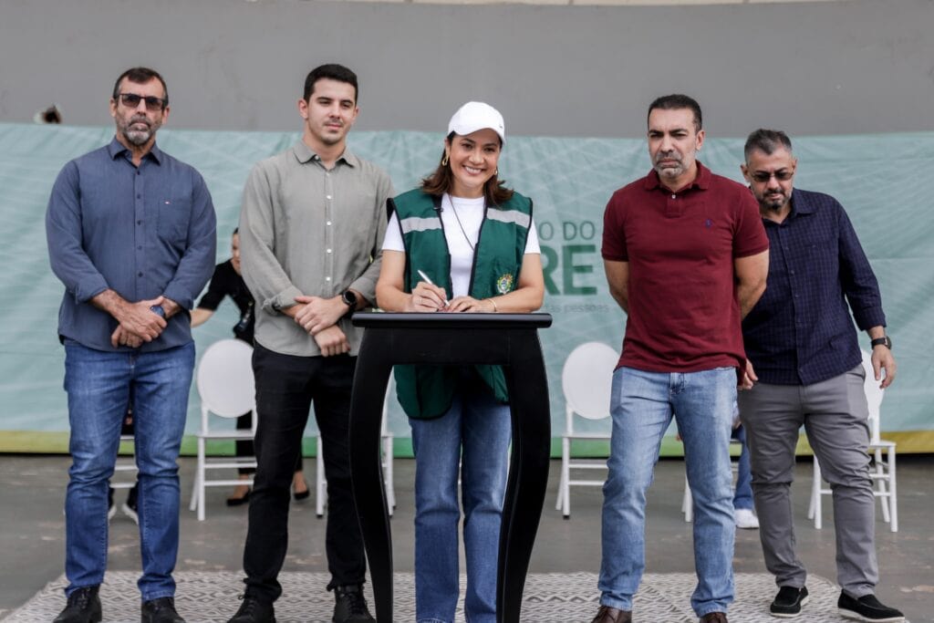 Governadora Mailza assina ordem de serviço para revitalização do Parque da Maternidade, em Rio Branco