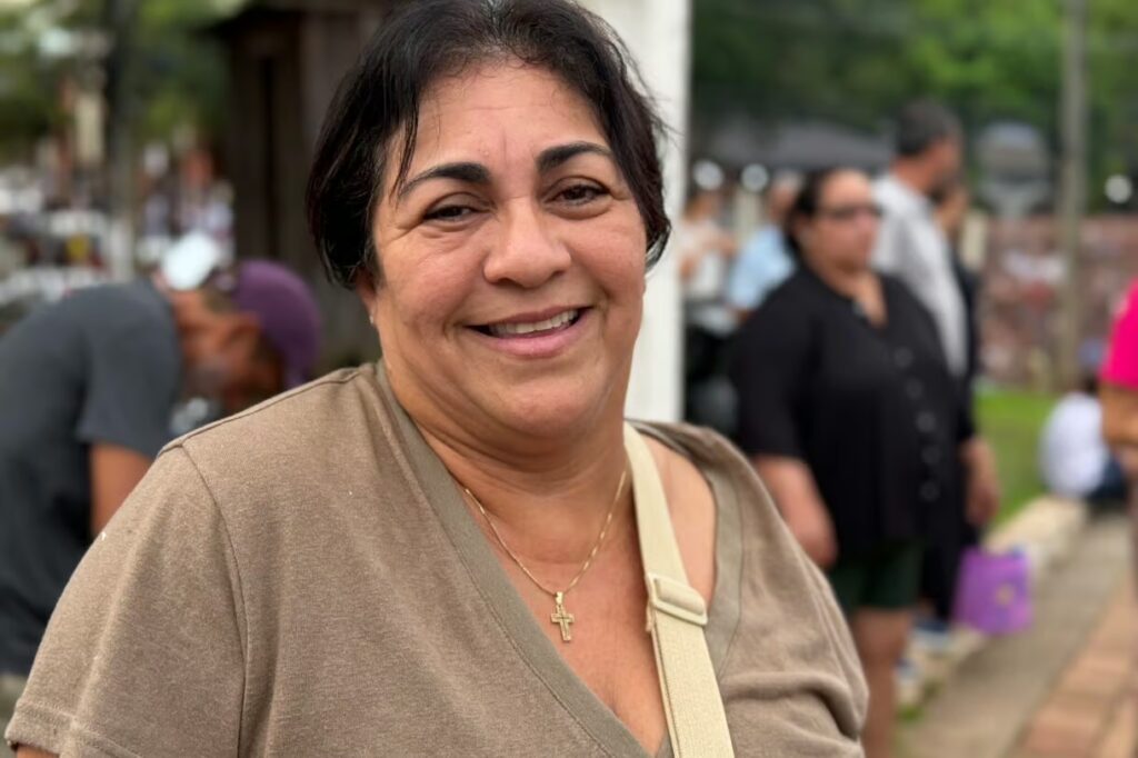 Há seis anos na caminhada, Maria do Socorro destaca bênçãos em procissão