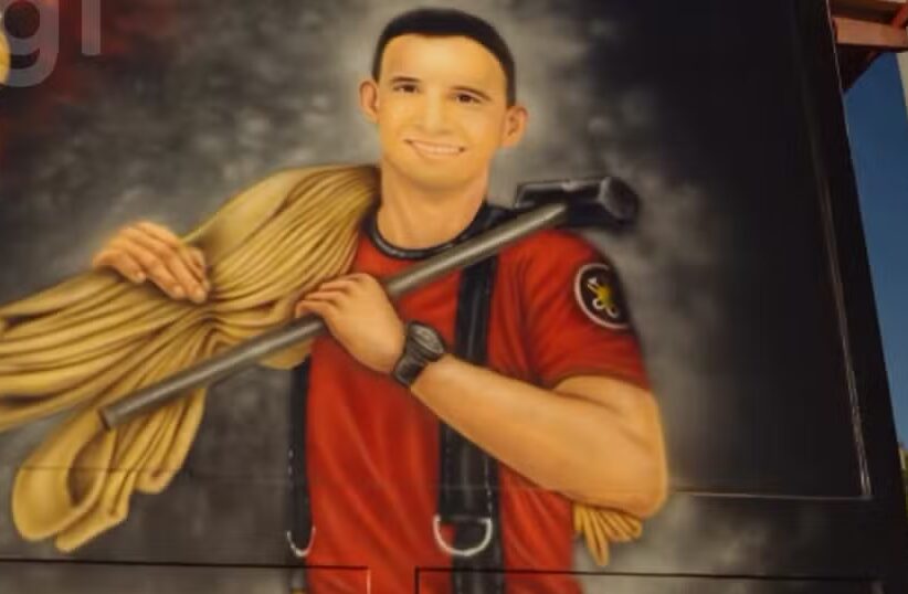 Pintura homenageia bombeiro que morreu durante missão de mergulho: ‘Jamais será esquecido’, diz viúva