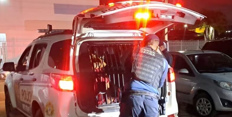 Mulher é presa por suspeita de tráfico de drogas em Rio Branco