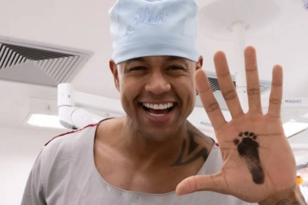 Nasce 2º filho de Léo Santana e Lore Improta: “Bem-vindo, meu filho Levi!”
