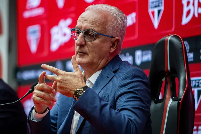Dorival Júnior reitera elo na volta ao São Paulo: ‘Tenho um compromisso’