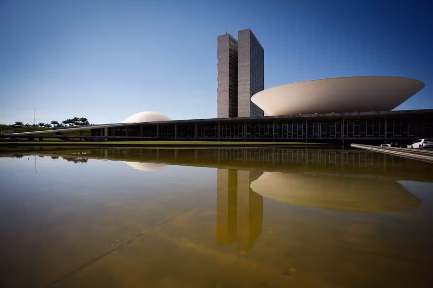 CV e PCC: O que diz a lei brasileira sobre terrorismo?