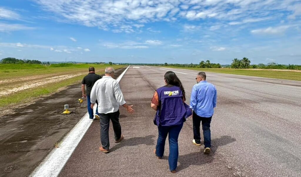 Deracre acompanha visita técnica para futura concessão do Aeródromo de Tarauacá