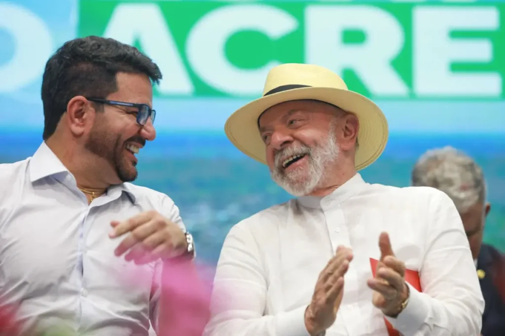Empresa da família de Gladson Camelí recebe elogios de Lula durante agenda no AM