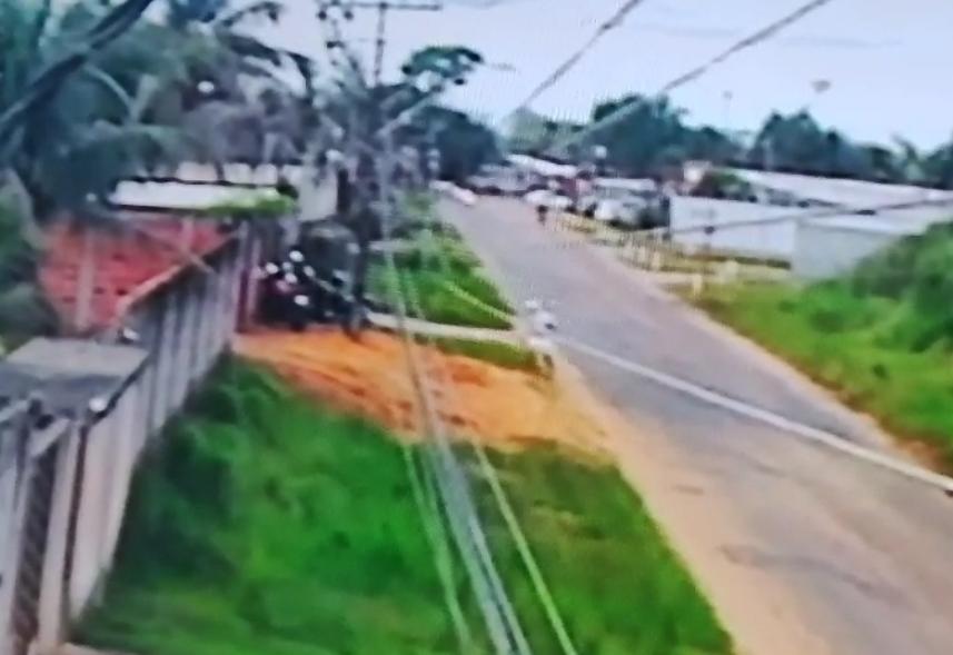 Motocicleta furtada em Cruzeiro do Sul é recuperada pela Polícia Militar em Mâncio Lima; veja vídeo
