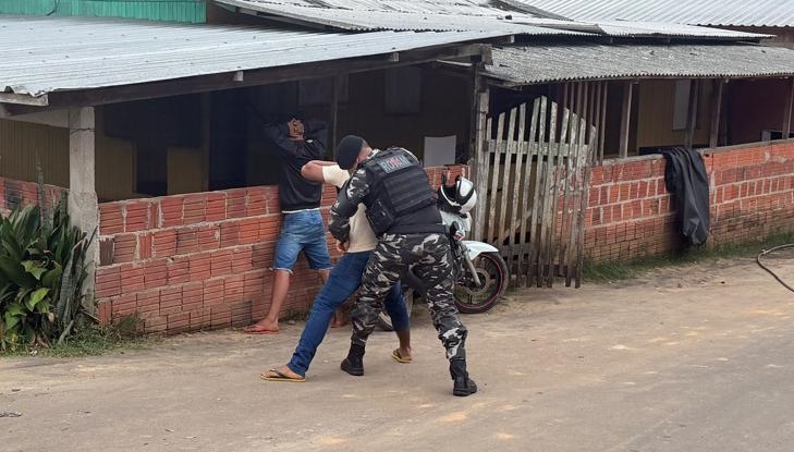 6º BPM cumpre quatro mandados de prisão durante operações em Cruzeiro do Sul e Mâncio Lima