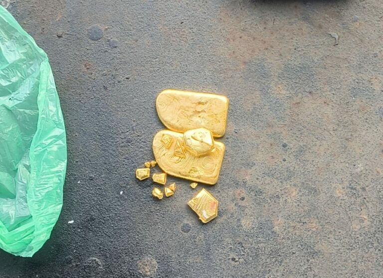 Homem é preso com 400 gramas de ouro em bote