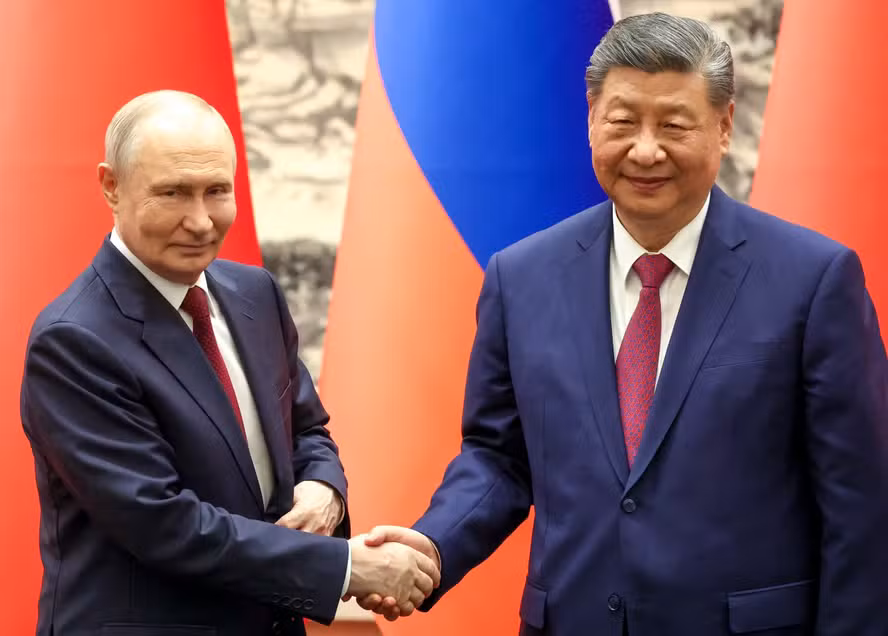 Em crítica velada aos EUA, Xi alerta para risco de ‘lei da selva’ enquanto saúda relação de China com a Rússia de Putin