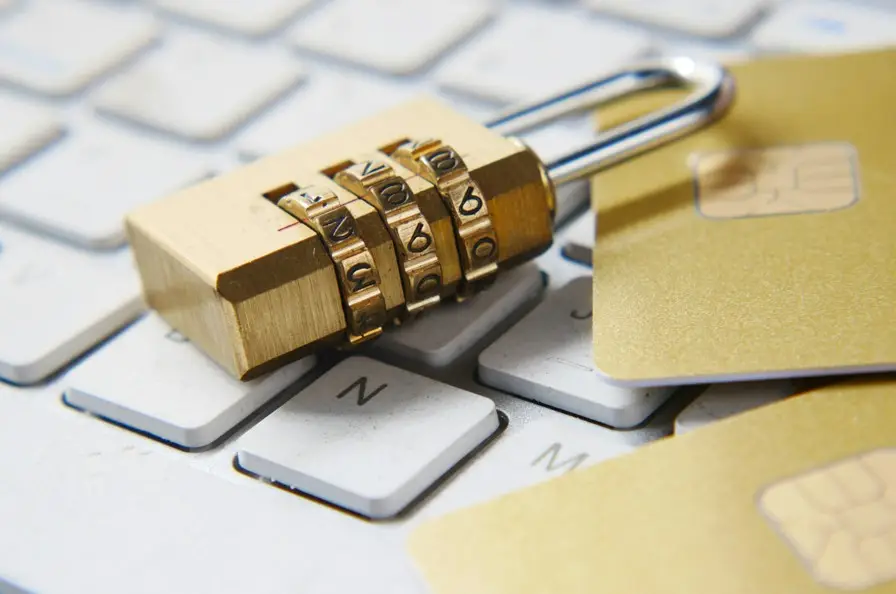 Golpes em compras online crescem 15%: por que os ataques ficaram mais ‘baratos’?