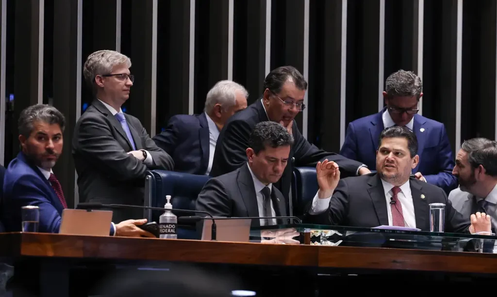 Senado aprova uso do pré-sal para dívidas do agro; impacto fiscal é de R$ 140 bilhões