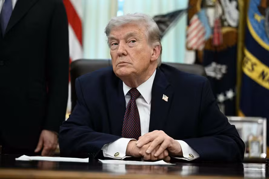 Trump assina decreto que dá ao governo dos EUA acesso antecipado a modelos de IA