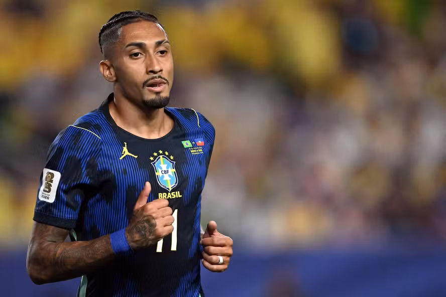 Raphinha está fora da Copa do Mundo? Entenda situação do atacante do Brasil