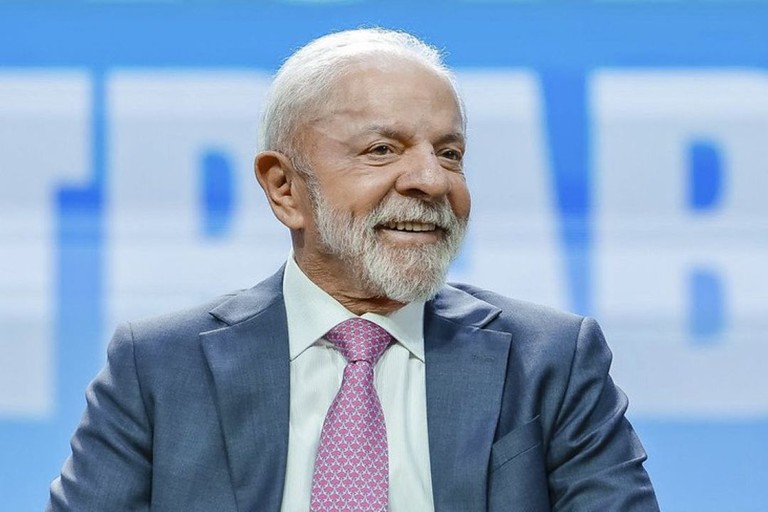 ‘Bondades’ de Lula chegam a R$ 215 bi no ano eleitoral: 96% ficam fora do arcabouço fiscal