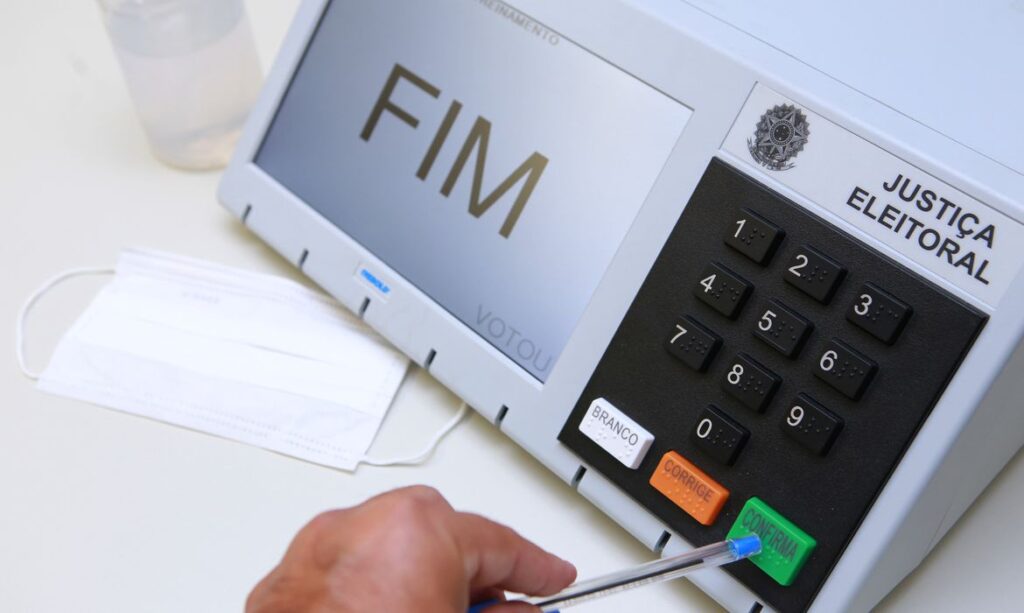 TSE abre consulta para criar nova urna eletrônica para as Eleições de 2028