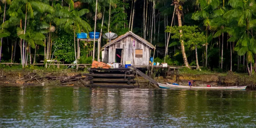 Comunidades de povos tradicionais do Acre podem receber até R$ 8 mil por iniciativas de preservação ambiental