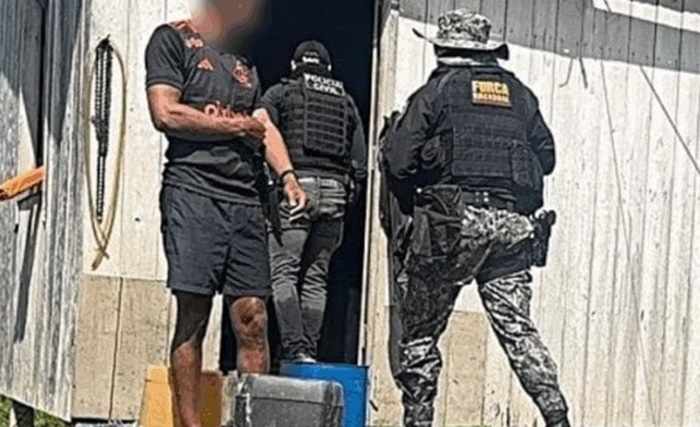 Polícia apreende arma durante investigação de homicídio em Feijó