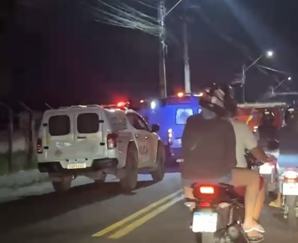 Colisão entre motocicletas deixa feridos no bairro Aeroporto Velho em Cruzeiro do Sul
