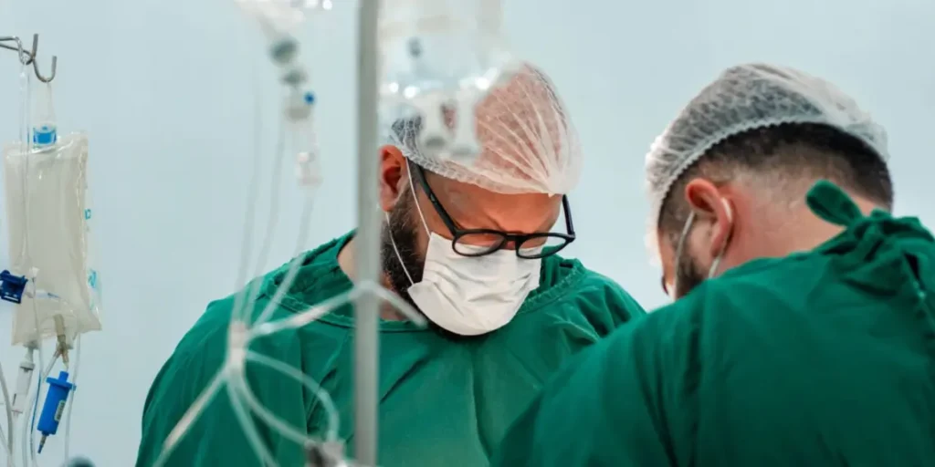 Acre passa a oferecer cirurgias robóticas pelo SUS e amplia atendimento a pacientes com câncer na Unacon