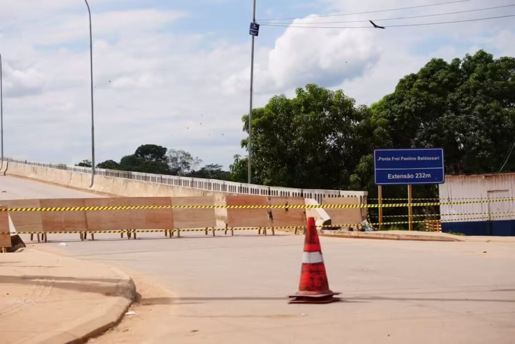 Interdição de ponte um dia antes de queda evitou possível tragédia em Sena