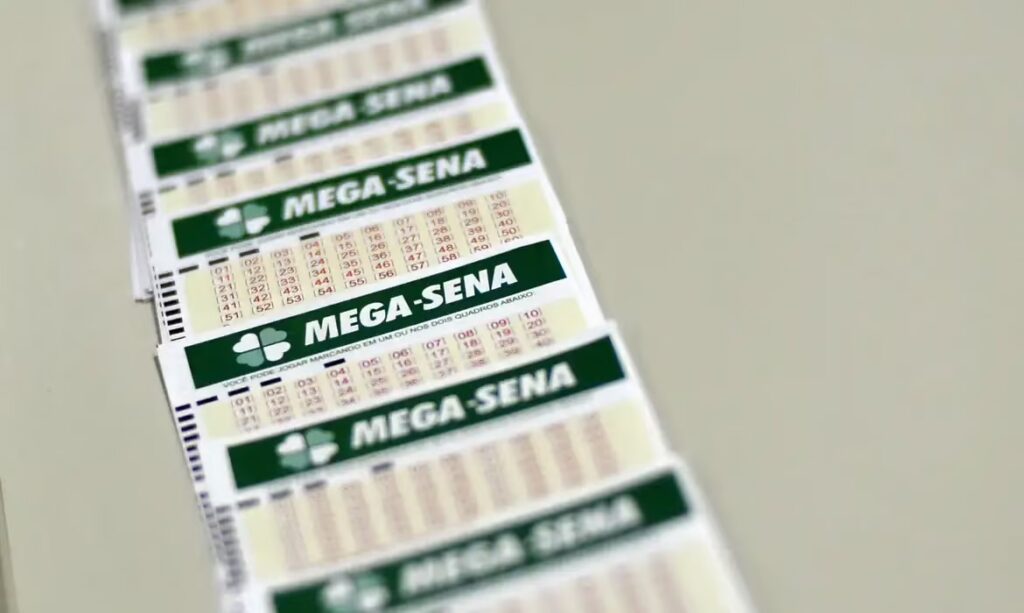 Mega-Sena sorteia prêmio estimado em R$ 32 milhões neste sábado