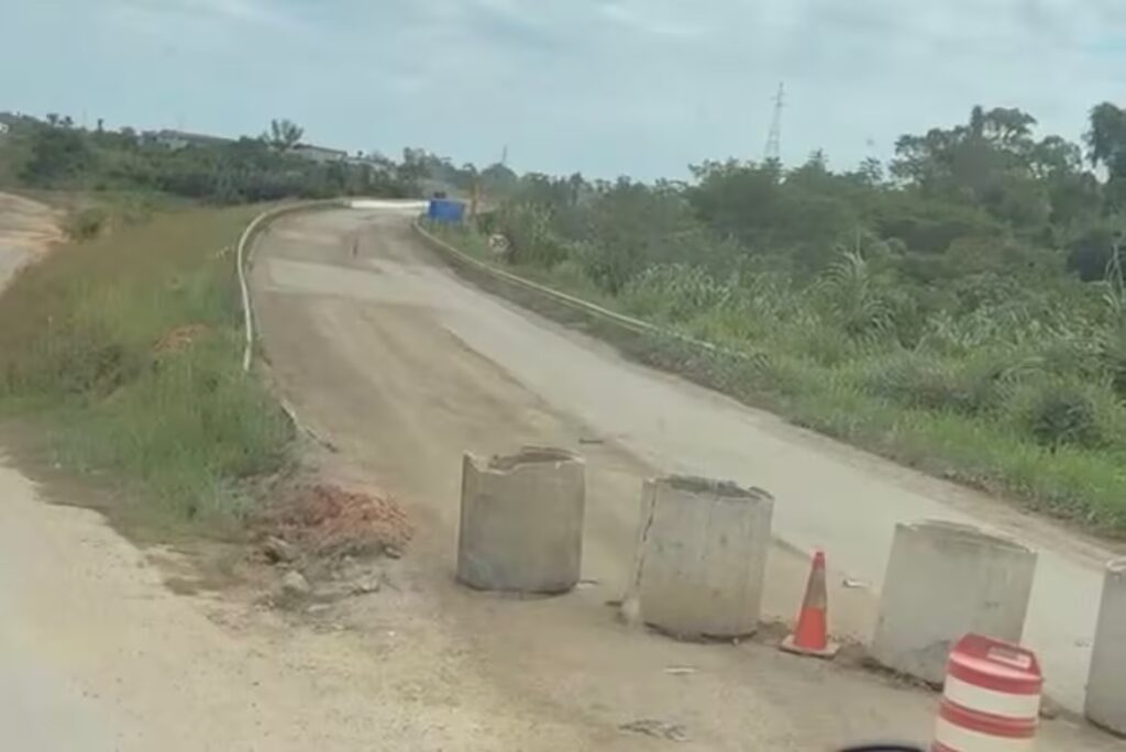 Desvio provisório mantém tráfego na BR-364 após interdição da ponte do Caeté