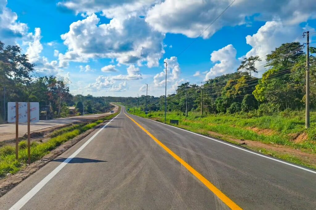 DNIT libera trecho com macadame na Estrada do Aeroporto, em Rio Branco