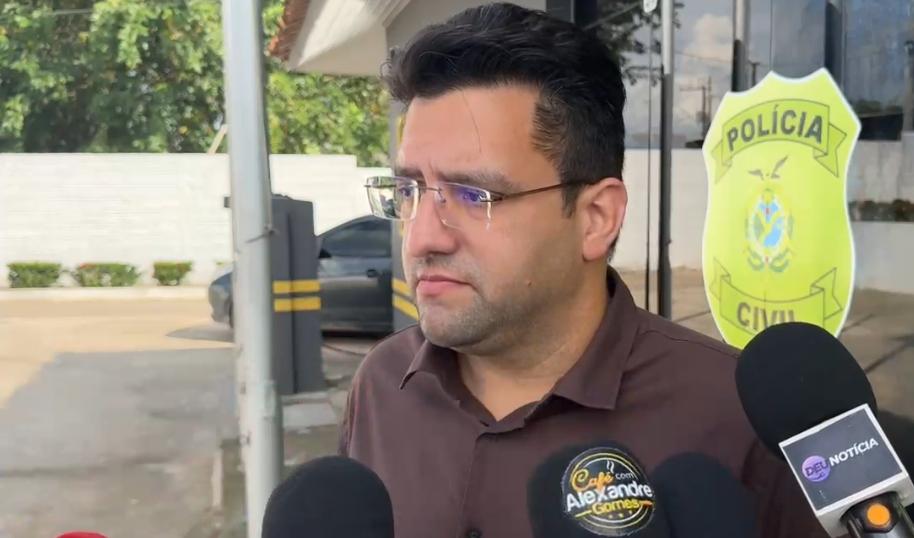 Sem café e almoço: falta de comida provoca protesto de presos na Delegacia de Guajará (AM)