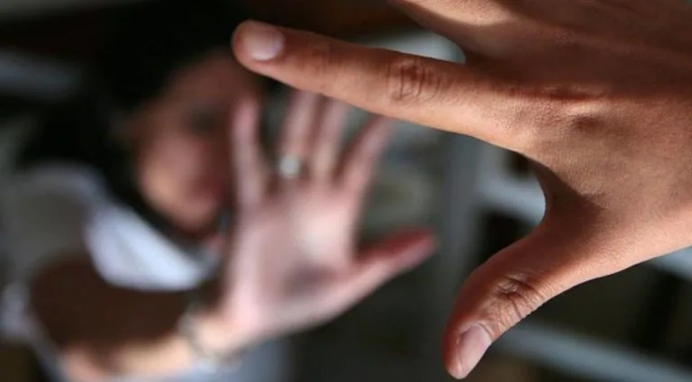 Mulher foge com os filhos após sofrer agressões e tentativa de enforcamento em Cruzeiro do Sul