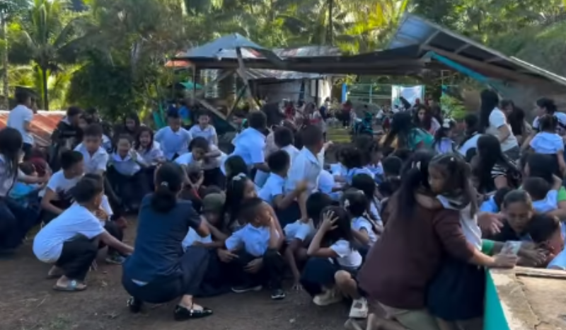 VÍDEO: terremoto atinge as Filipinas; escola desaba perto de crianças